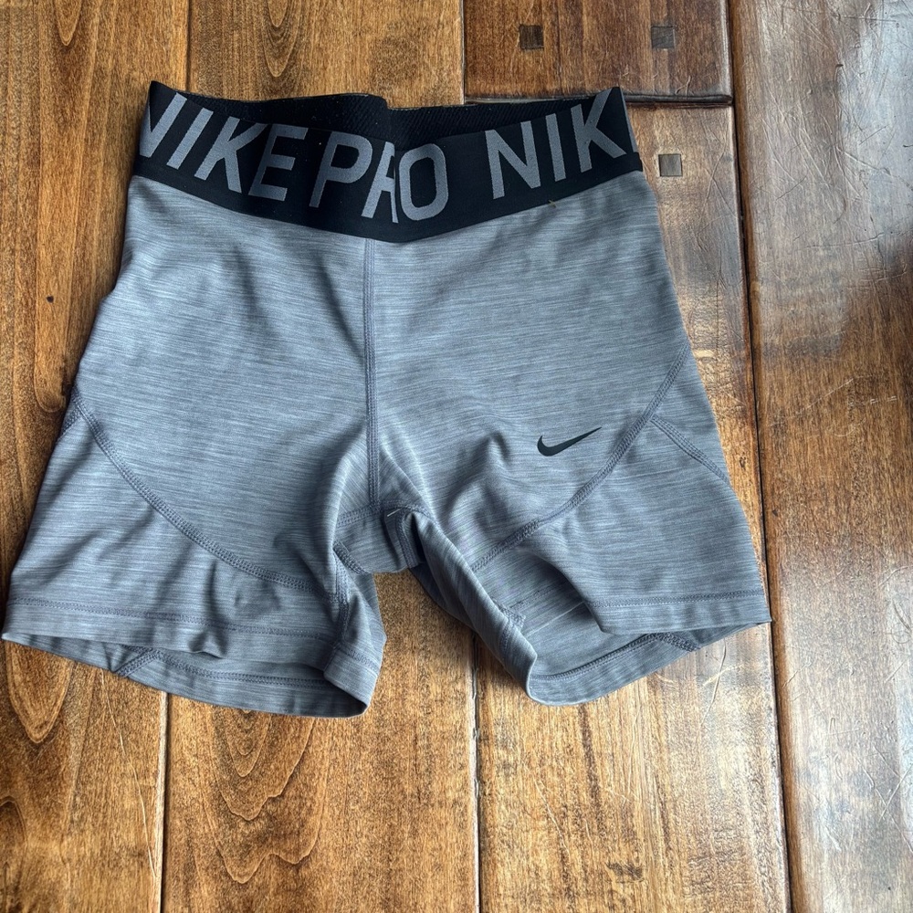 Nike Women's Pro 365 5”